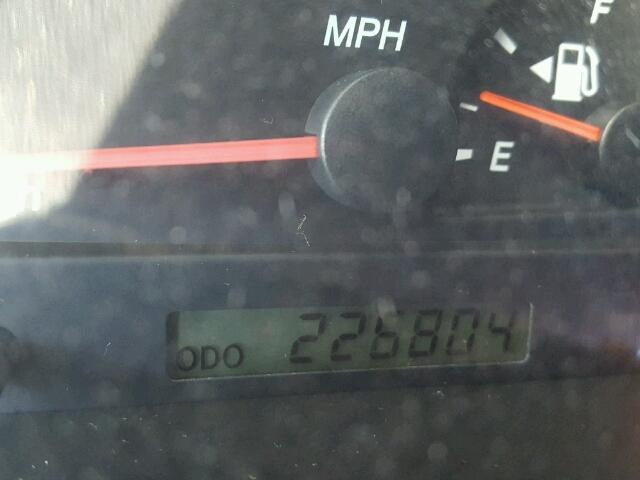 4T1BE32K72U110013 - 2002 TOYOTA CAMRY LE 白色 照片 8