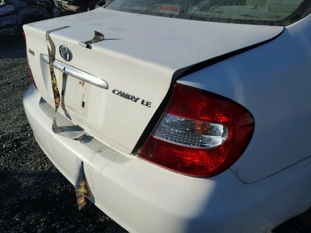 4T1BE32K72U110013 - 2002 TOYOTA CAMRY LE WHITE photo 9
