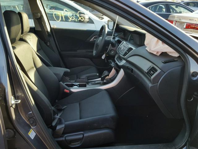 1HGCR2F33EA012937 - 2014 HONDA ACCORD LX GRAY photo 5