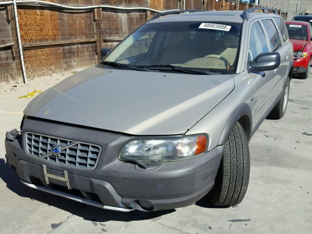 YV1SZ59H831101459 - 2003 VOLVO XC70 BROWN photo 2