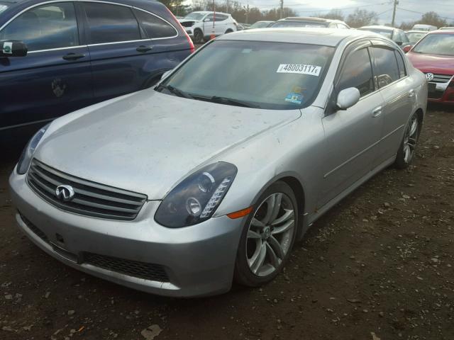 JNKCV51F65M306343 - 2005 INFINITI G35 SILVER photo 2