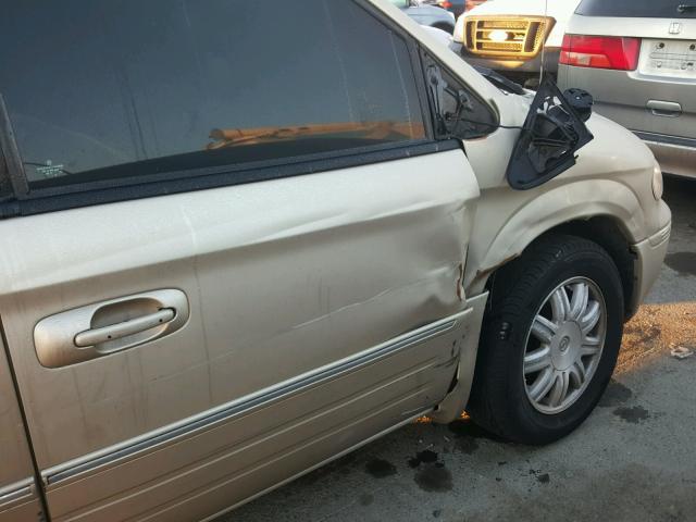 2A8GP54L96R730587 - 2006 CHRYSLER TOWN & COU 棕色 照片 9