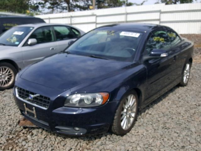 YV1MC67268J040702 - 2008 VOLVO C70 T5 BLUE photo 2