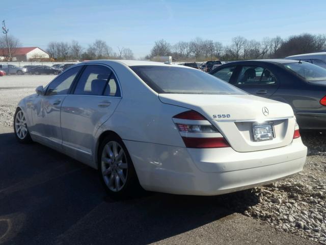 WDDNG71X37A126479 - 2007 MERCEDES-BENZ S 550 WHITE photo 3