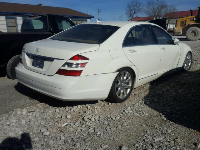 WDDNG71X37A126479 - 2007 MERCEDES-BENZ S 550 WHITE photo 4