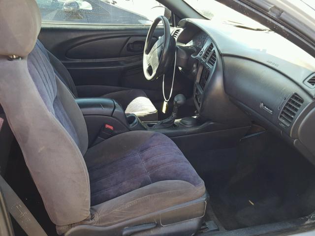 2G1WW12EX29155342 - 2002 CHEVROLET MONTE CARL ვერცხლისფერი ფოტო 5