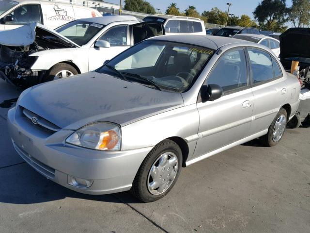 KNADC125956380089 - 2005 KIA RIO SILVER photo 2