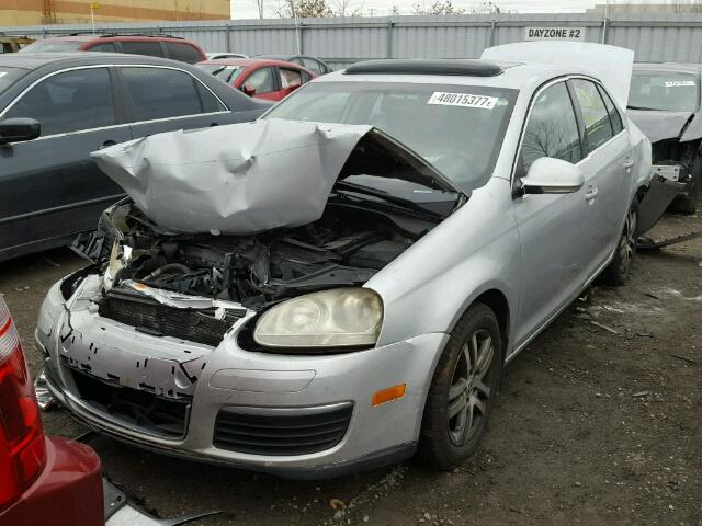 3VWST71K36M739794 - 2006 VOLKSWAGEN JETTA TDI SILVER photo 2