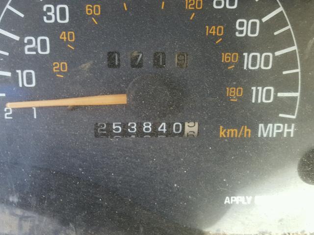 1G2WP12K02F227610 - 2002 PONTIAC GRAND PRIX RED photo 8