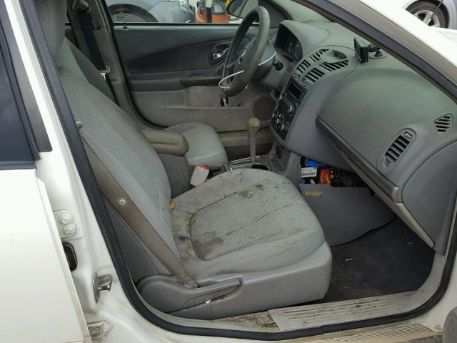1G1ZS58F47F317903 - 2007 CHEVROLET MALIBU LS თეთრი ფოტო 5