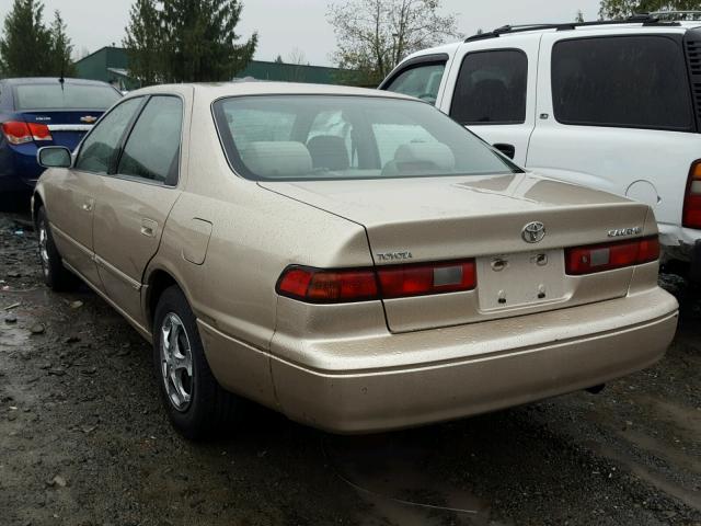 JT2BG22K2W0174023 - 1998 TOYOTA CAMRY CE TAN photo 3