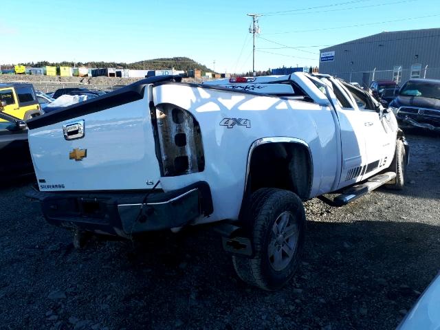 1GCRKREA6BZ375140 - 2011 CHEVROLET SILVERADO WHITE photo 4