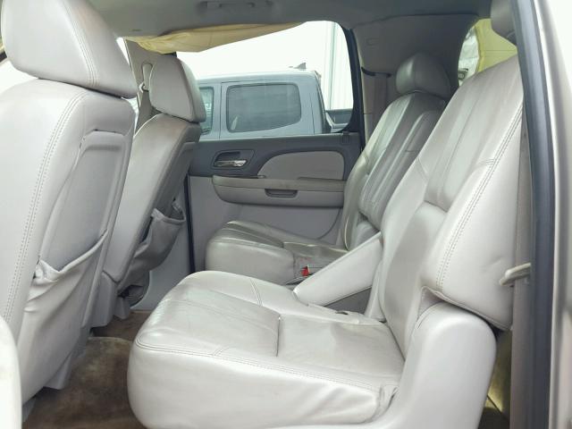 3GNFC16007G270938 - 2007 CHEVROLET SUBURBAN C SILVER photo 6