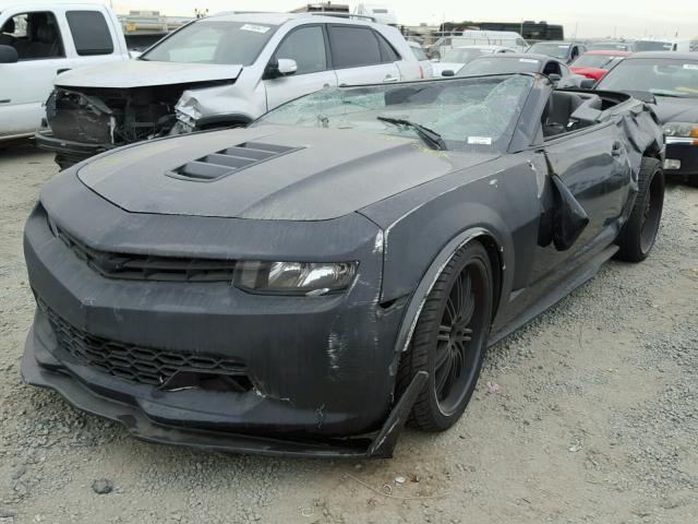 2G1FK3DJ2F9125601 - 2015 CHEVROLET CAMARO 2SS BLACK photo 2