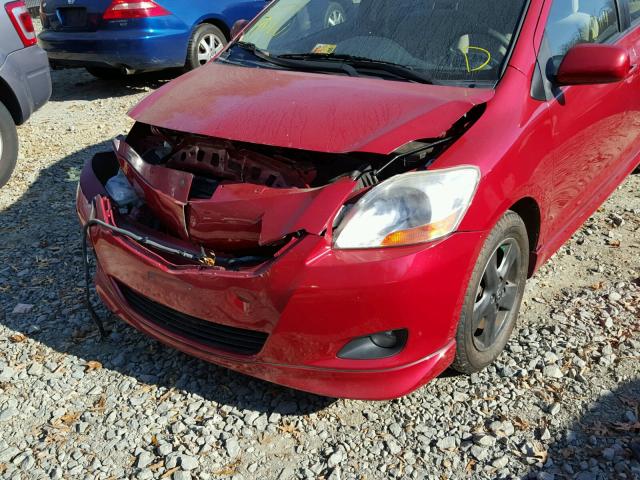 JTDBT923371083956 - 2007 TOYOTA YARIS RED photo 9