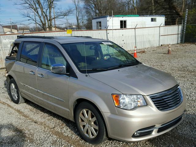 2C4RC1CG2CR327023 - 2012 CHRYSLER TOWN & COU GOLD photo 1