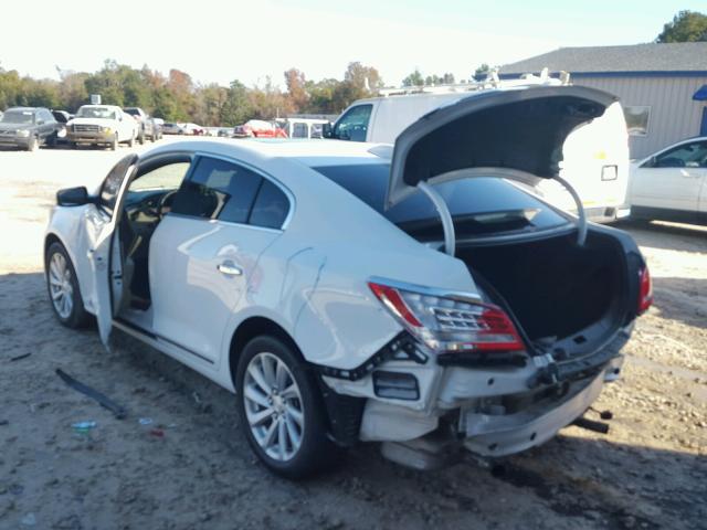 1G4GB5G30GF233207 - 2016 BUICK LACROSSE WHITE photo 3