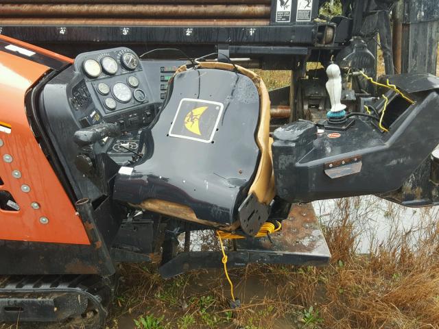 C19434 - 2012 DITCH WITCH JT2020 ORANGE photo 5