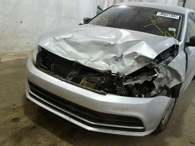 3VW2K7AJ3FM357355 - 2015 VOLKSWAGEN JETTA BASE SILVER photo 9