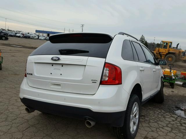 2FMDK4JC7EBA84380 - 2014 FORD EDGE SEL WHITE photo 4