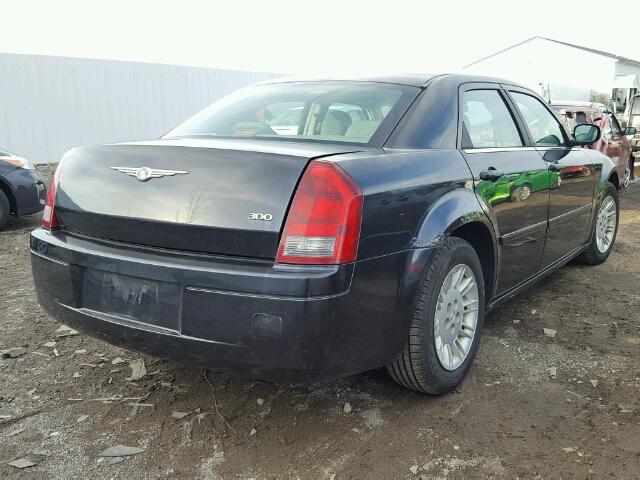 2C3KA43R66H239472 - 2006 CHRYSLER 300 BLACK photo 4