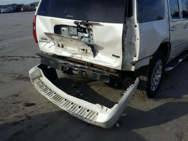 1GNSKCE03BR100645 - 2011 CHEVROLET TAHOE K150 WHITE photo 9