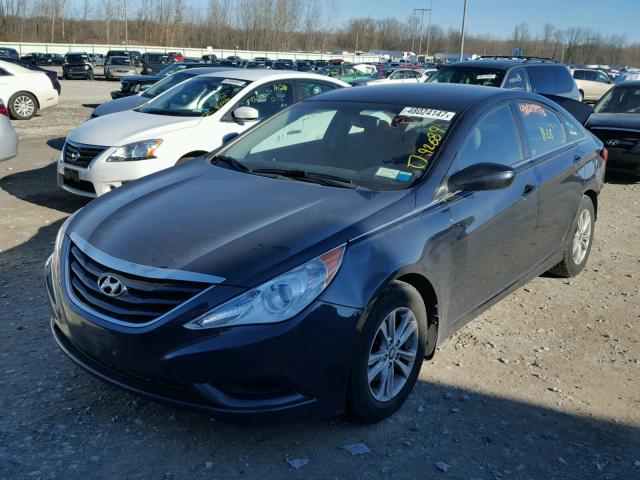 5NPEB4AC5BH132404 - 2011 HYUNDAI SONATA GLS BLACK photo 2