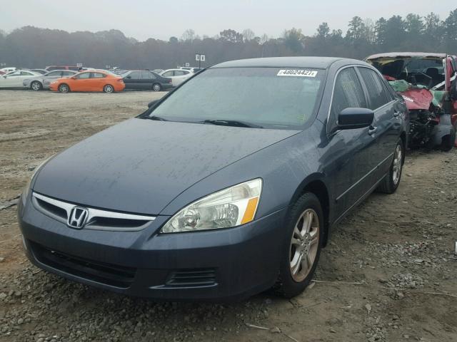 JHMCM56357C021983 - 2007 HONDA ACCORD SE GRAY photo 2