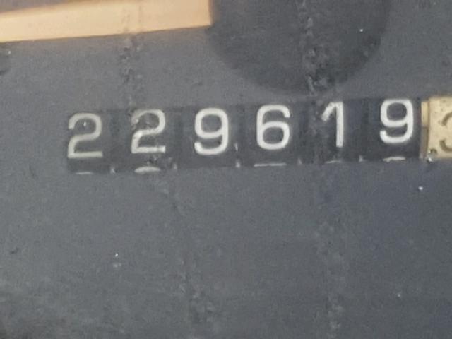 1G2WP52K52F289835 - 2002 PONTIAC GRAND PRIX SILVER photo 8