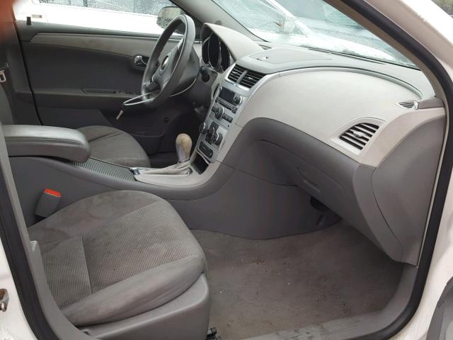 1G1ZG57B68F169044 - 2008 CHEVROLET MALIBU LS თეთრი ფოტო 5