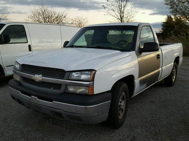 1GCEC14V44E161565 - 2004 CHEVROLET SILVERADO WHITE photo 2