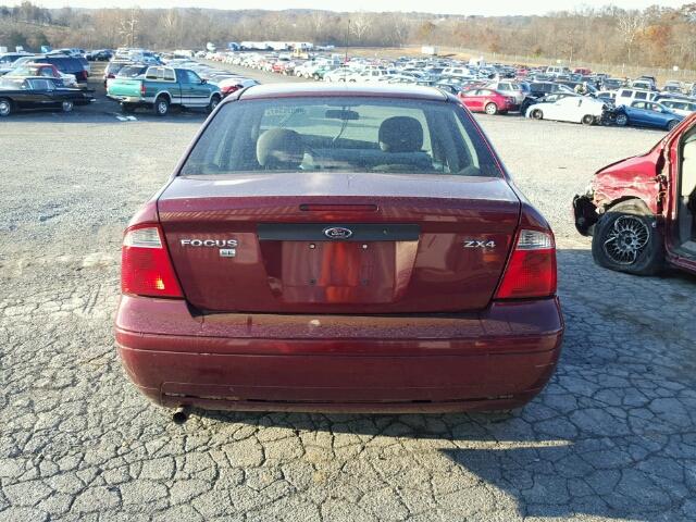 1FAFP34NX6W172450 - 2006 FORD FOCUS ZX4 RED photo 10