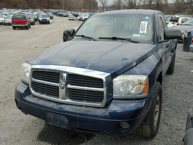 1D7HW42N86S632958 - 2006 DODGE DAKOTA SLT BLUE photo 2