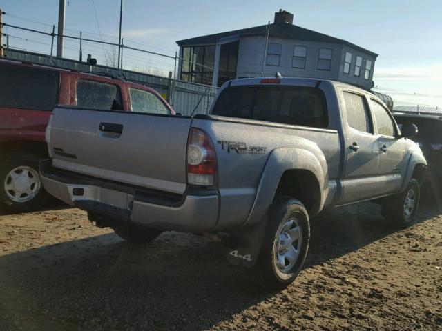 3TMMU4FN6FM077722 - 2015 TOYOTA TACOMA DOU SILVER photo 4