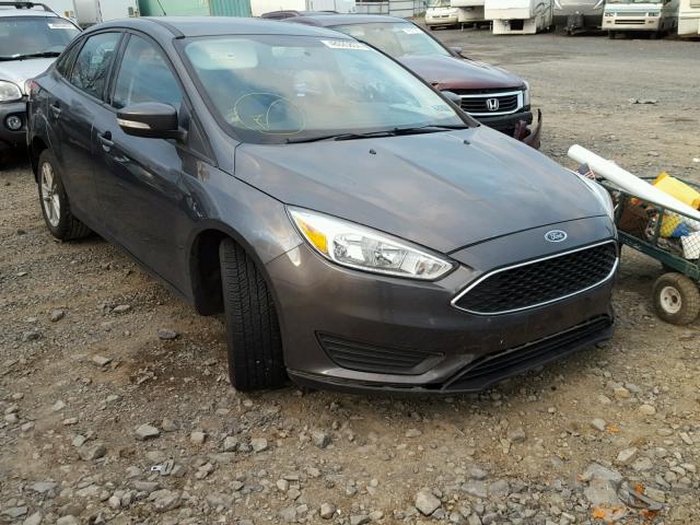 1FADP3F20FL226916 - 2015 FORD FOCUS SE GRAY photo 1