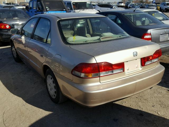 JHMCG56452C024617 - 2002 HONDA ACCORD LX GOLD photo 3