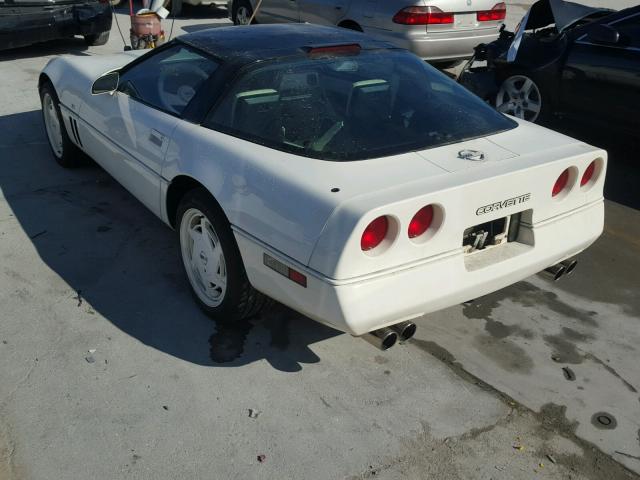 1G1YY2188J5116703 - 1988 CHEVROLET CORVETTE WHITE photo 3