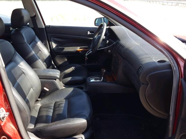 WVWRH63B61P129577 - 2001 VOLKSWAGEN PASSAT GLX RED photo 5