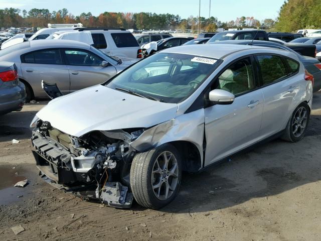 1FADP3K25DL383442 - 2013 FORD FOCUS SE SILVER photo 2