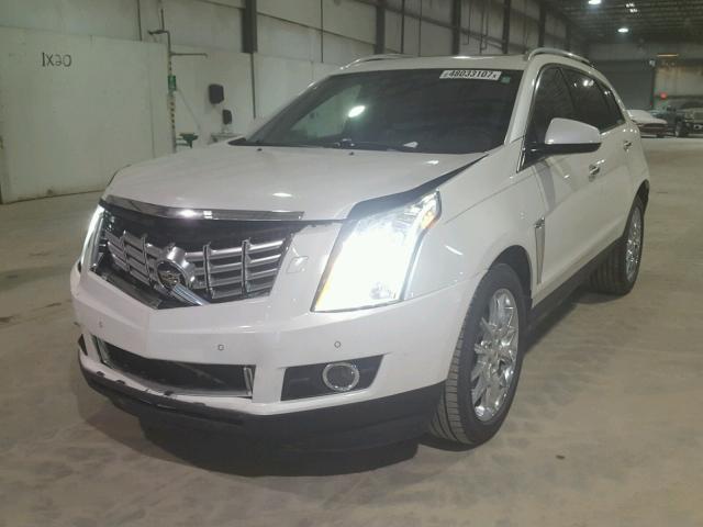 3GYFNEE30DS563019 - 2013 CADILLAC SRX PREMIU WHITE photo 2