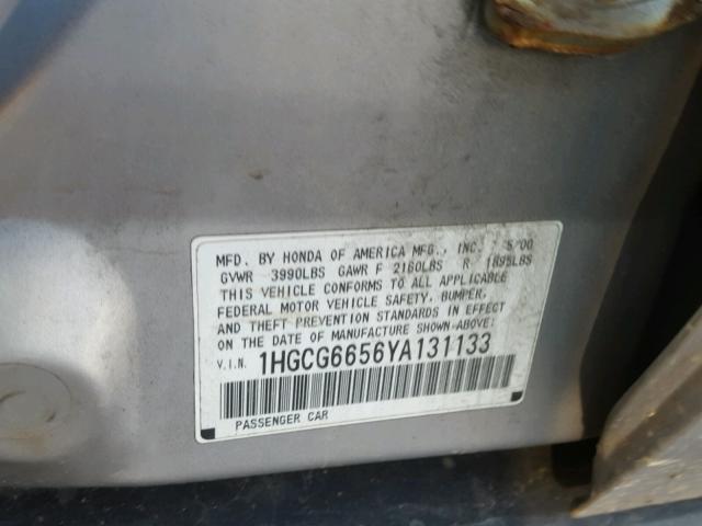 1HGCG6656YA131133 - 2000 HONDA ACCORD LX SILVER photo 10