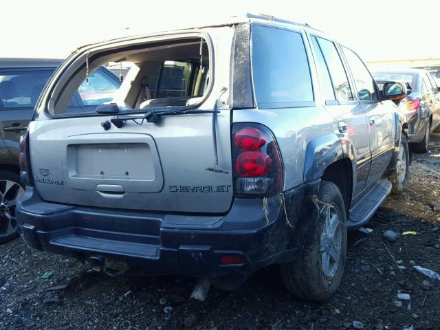 1GNDT13S132315952 - 2003 CHEVROLET TRAILBLAZE GRAY photo 4