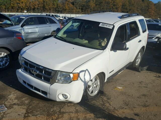 1FMCU03Z88KC64655 - 2008 FORD ESCAPE XLT WHITE photo 2