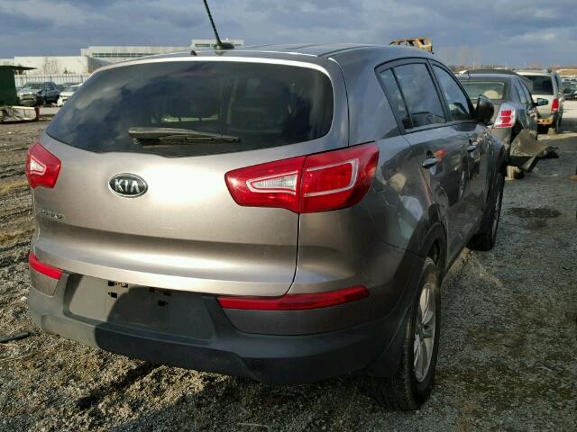 KNDPB3A20B7063362 - 2011 KIA SPORTAGE L SILVER photo 4