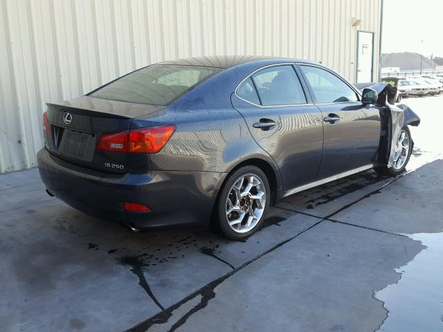 JTHBK262265025600 - 2006 LEXUS IS 250 CHARCOAL photo 4