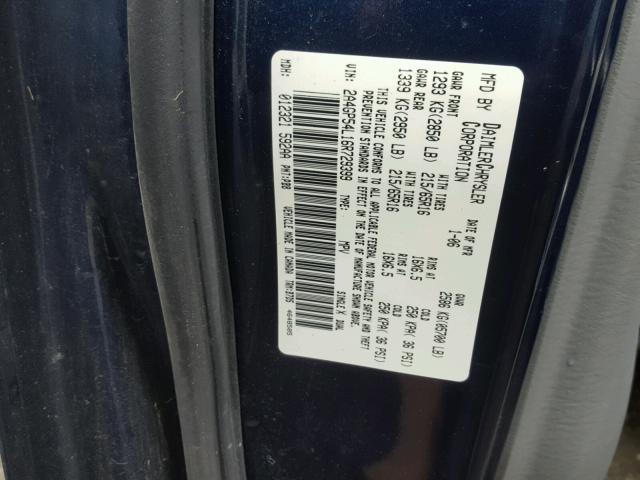 2A4GP54L16R729399 - 2006 CHRYSLER TOWN & COU BLUE photo 10