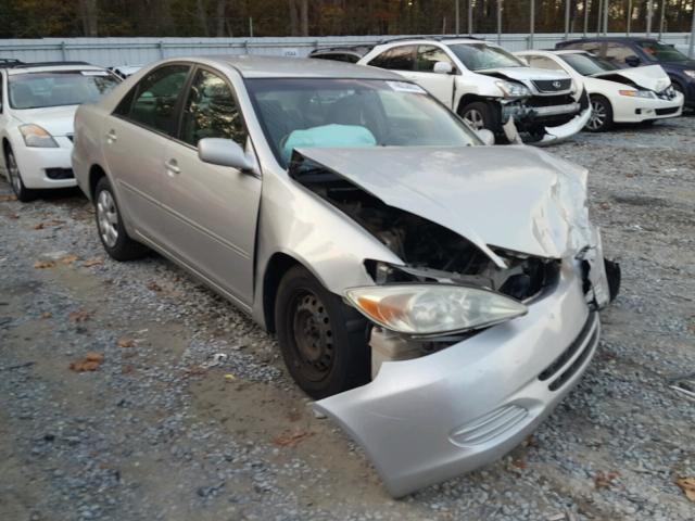 4T1BE32K62U610535 - 2002 TOYOTA CAMRY LE ვერცხლისფერი ფოტო 1