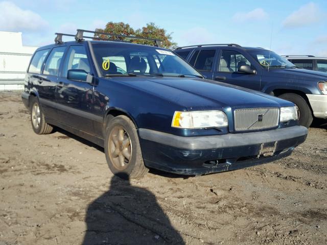 YV1LW5548V2335372 - 1997 VOLVO 850 GREEN photo 1