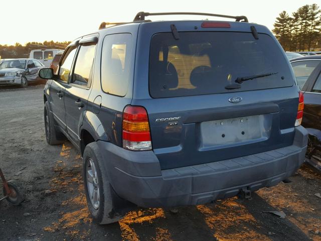 1FMYU93155DA08798 - 2005 FORD ESCAPE XLT BLUE photo 3