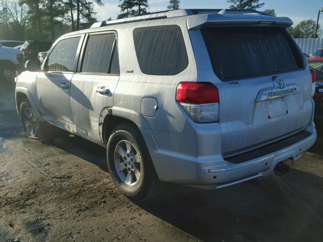 JTEZU5JR4A5007653 - 2010 TOYOTA 4RUNNER SR SILVER photo 3